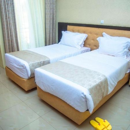Quality Inn Hotel Kigali Exterior foto