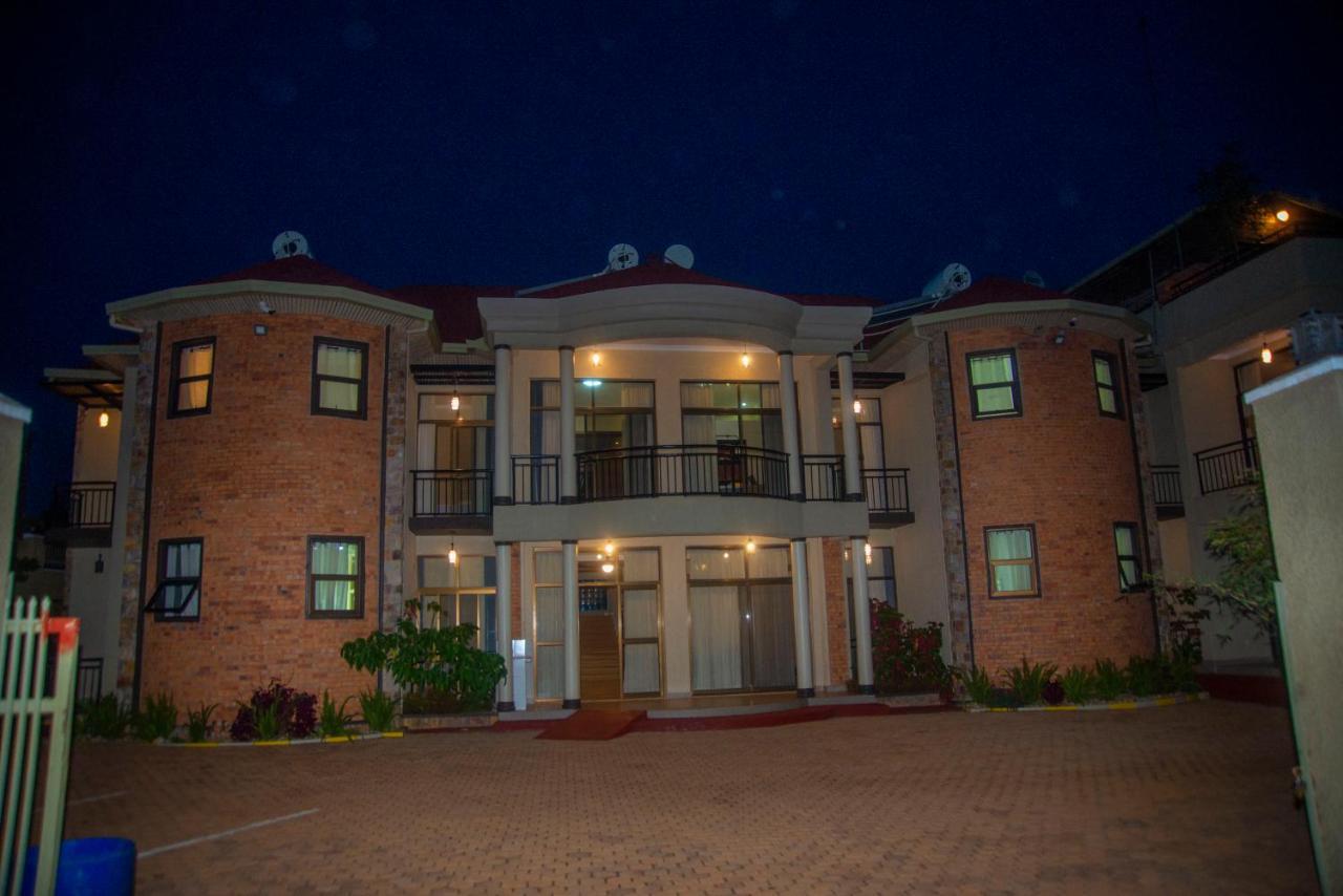 Quality Inn Hotel Kigali Exterior foto