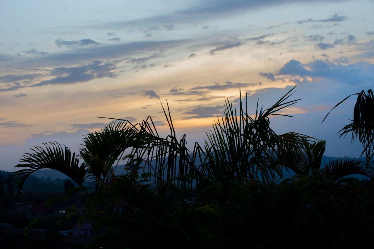 Quality Inn Hotel Kigali Exterior foto