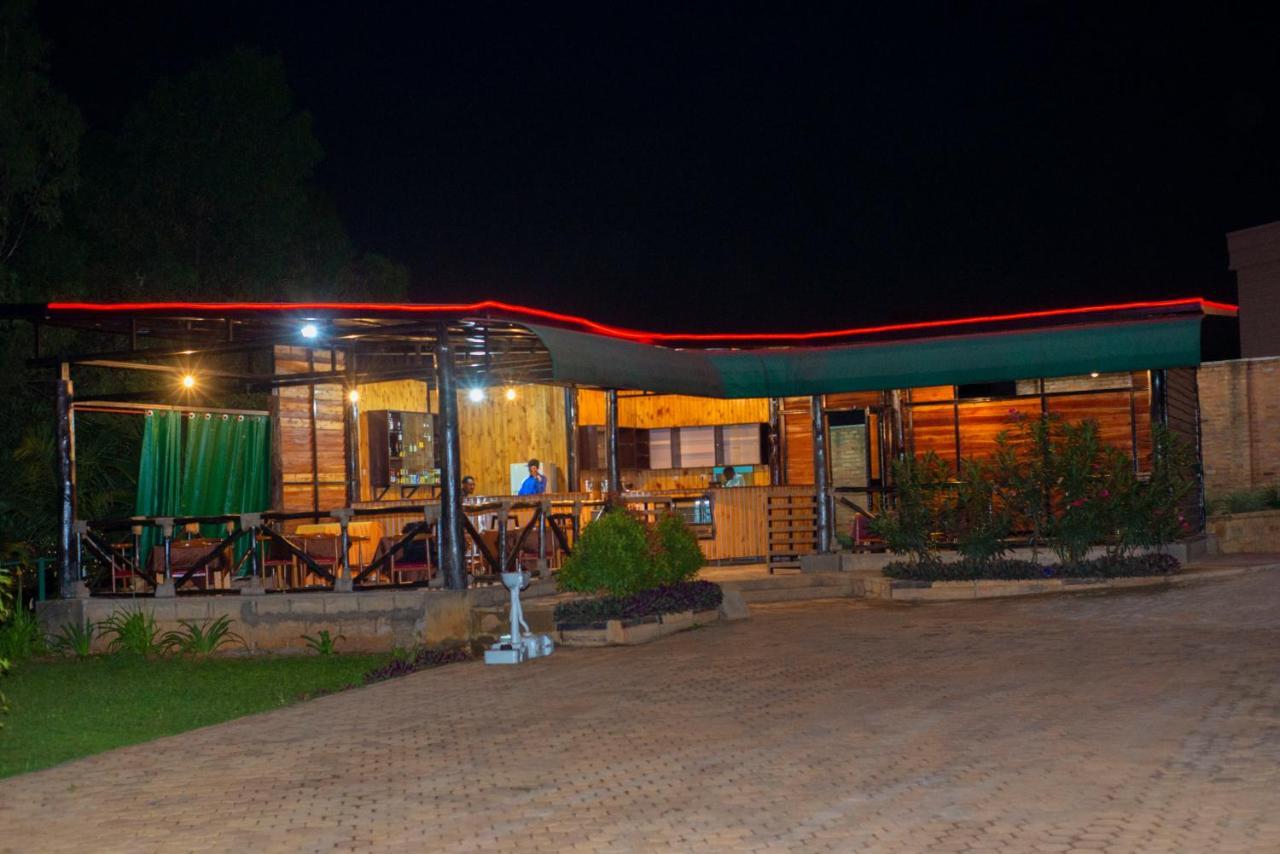 Quality Inn Hotel Kigali Exterior foto
